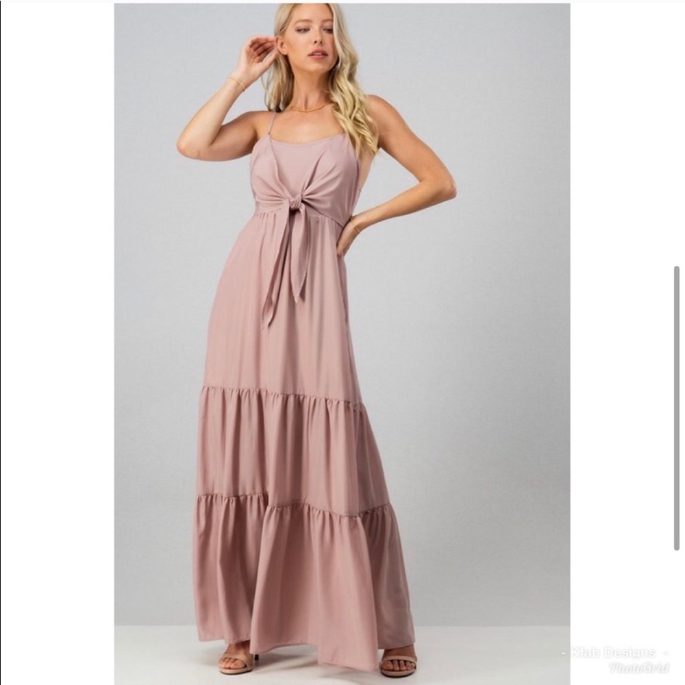 NWT Ruffled tiered maxi dress w/ knotted front Pale Pink - Picture 5 of 6